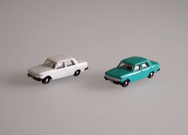 2 Automodelle 1:87, H0 Wartburg DDR Set