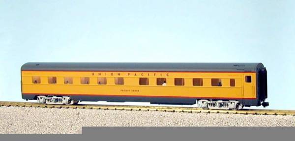 USA-Trains UP "City of Los Angeles" Sleeper #2 - Yellow/Gray ,Spur G
