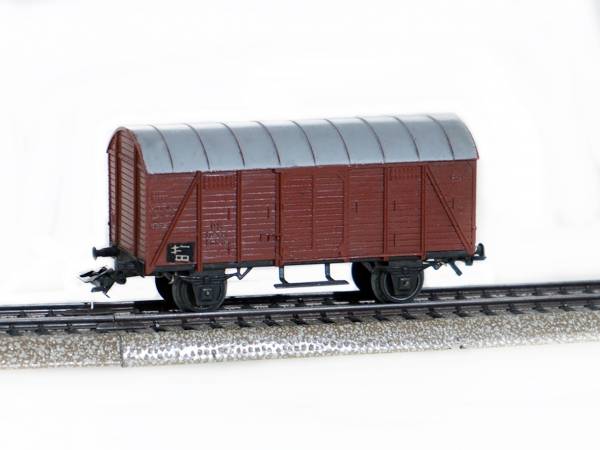 Märklin gedeckter Güterwagen DB, braun, Spur H0, 1:87, gebraucht