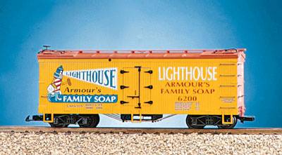 USA-Trains Lighthouse Soap - Yellow with Blinking Lights in Lighthouse Ltd. Qty.,Spur G