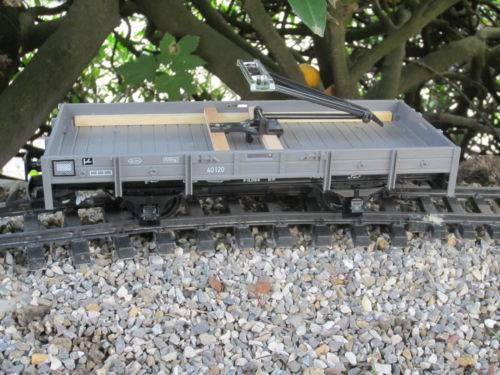 RHB Niederbordwagen mit Stromabnehmer