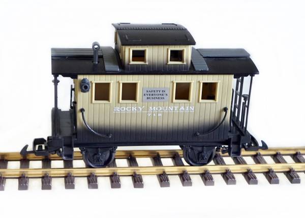 Zenner Caboose (G scale) brown, stainless steel wheels,scale G