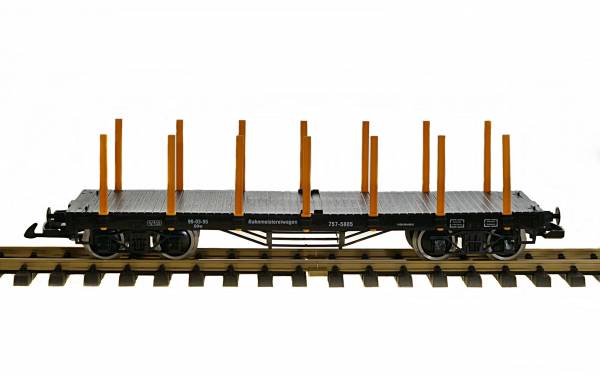 Zenner stake car, stainless steel wheels, with yellow stanchions, four-axled, G gauge