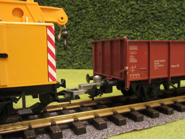 Zenner 2 Kupplungs-Adapter zu Märklin Spur 1 um Märklin Wagen an LGB anzuhängen